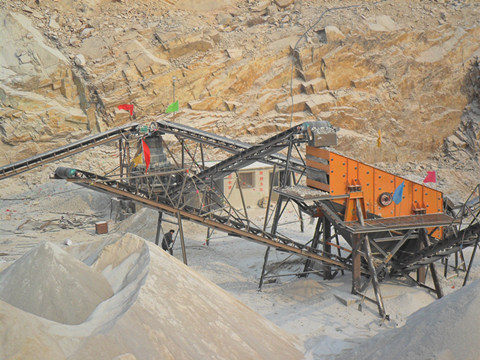 玄武巖破碎機(jī)如何選擇，它的生產(chǎn)線配置方案怎么設(shè)計(jì)？