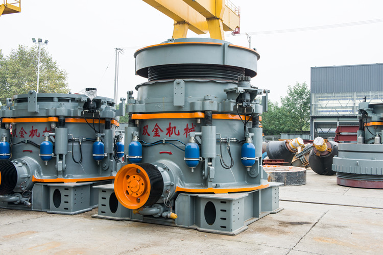 雙金多缸圓錐機-大型破碎設備