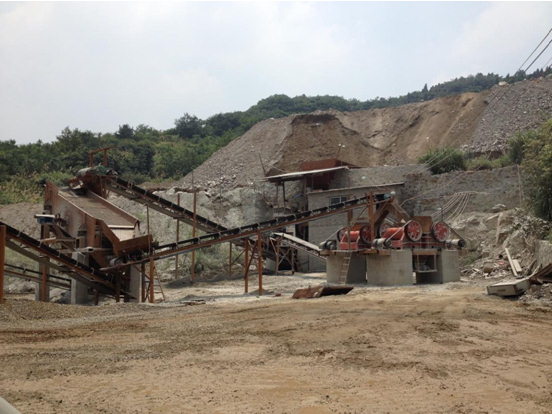 湖北省湖北鄂州鄂城區長龍采石場