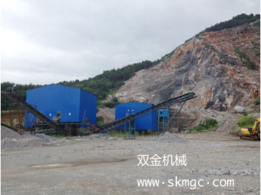 湖北省陽(yáng)新縣龍山采石場(chǎng)