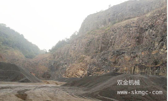 浙江省紹興市嵊州市石料市場(chǎng)